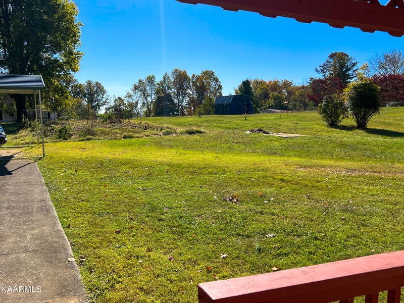 280 Harding Rd, Harriman, TN 37748