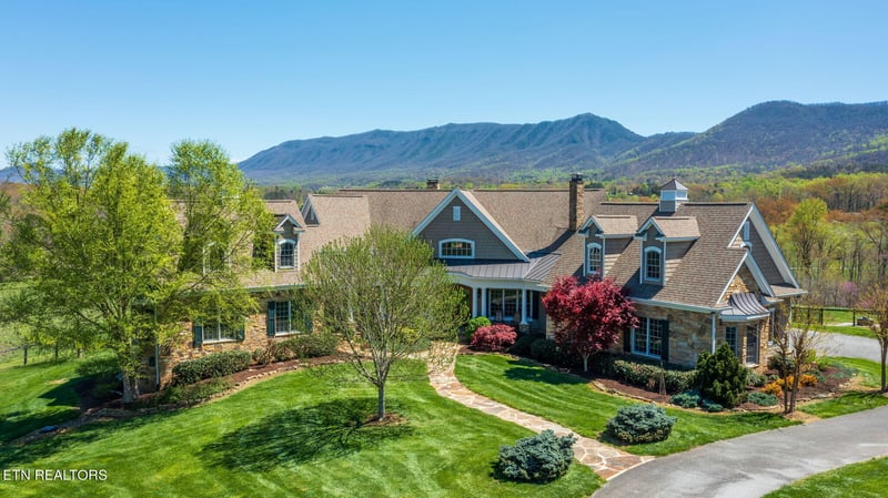 280 Hardwork Rd, Sevierville, TN 37876