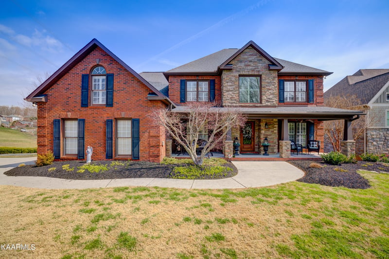 2800 Green Heron Blvd, Knoxville, TN 37938