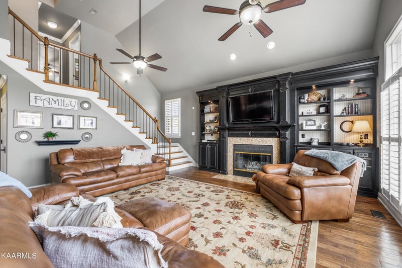 2800 Green Heron Blvd, Knoxville, TN 37938