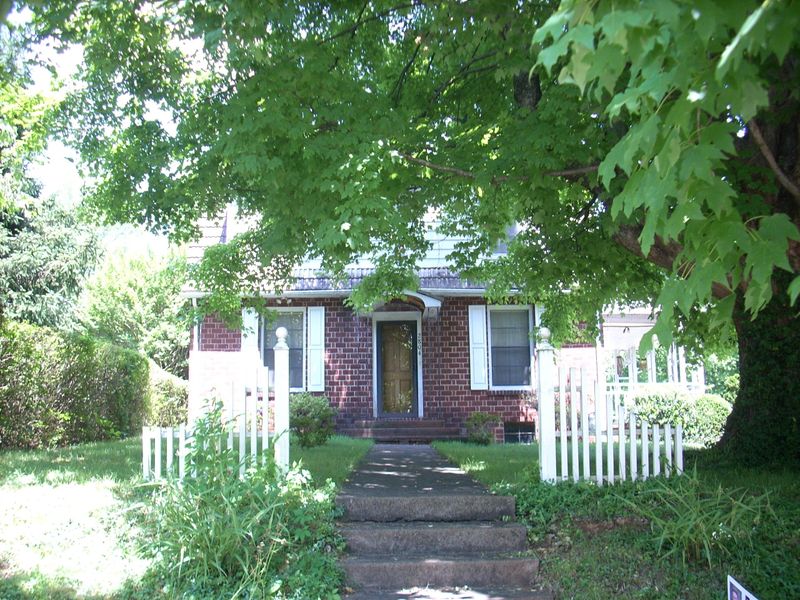 2804 Sevier Ave, Knoxville, TN 37920