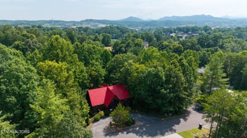 2805 Alexander Pl, Pigeon Forge, TN 37863