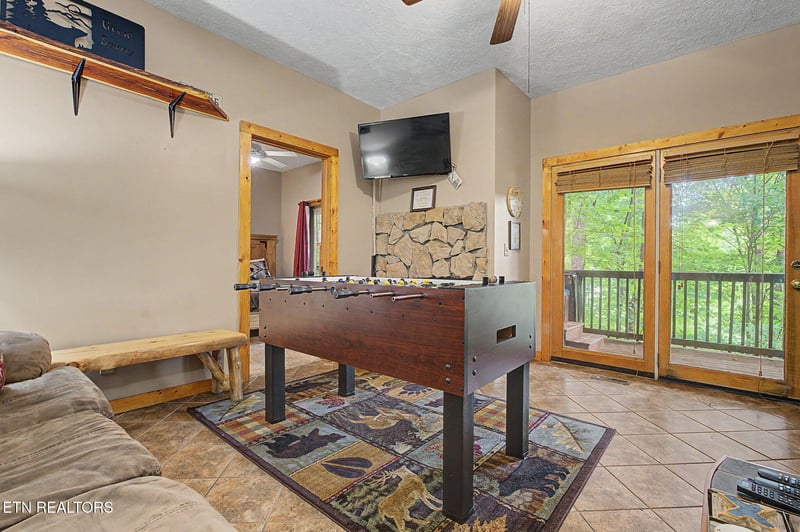 2805 Alexander Pl, Pigeon Forge, TN 37863