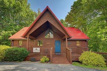 2805 Alexander Pl, Pigeon Forge, TN 37863