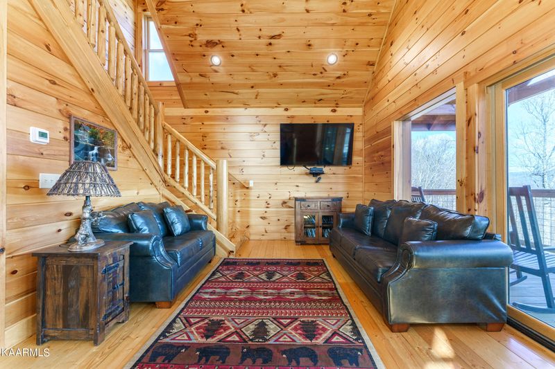 2805 White Oak Ridge Ln, Sevierville, TN 37862