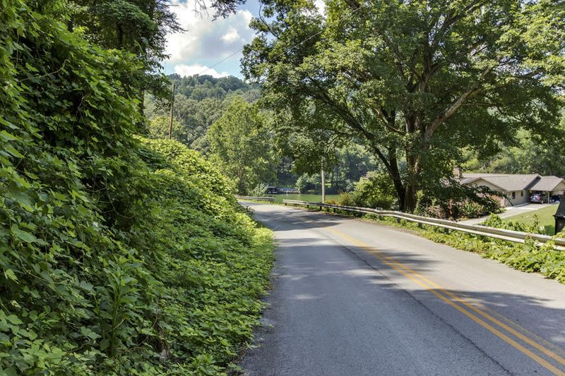 2805 Williams Rd, Knoxville, TN 37932