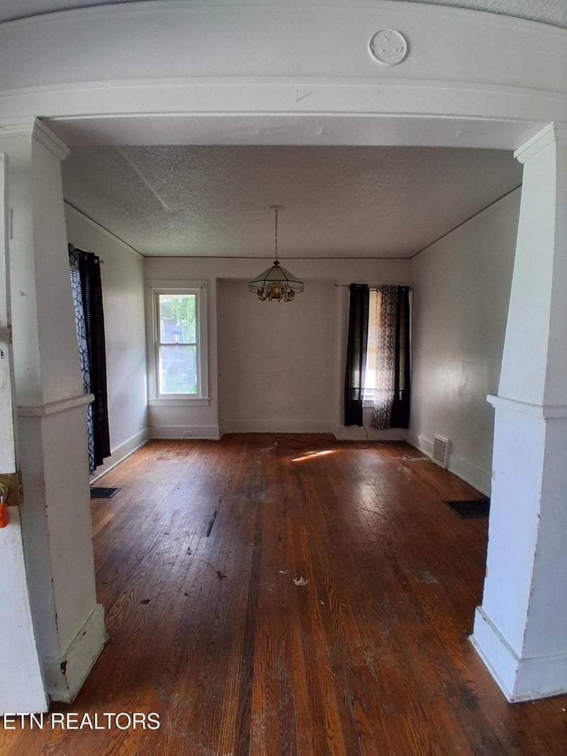 2806 Linden Ave, Knoxville, TN 37914