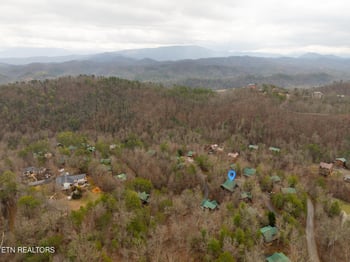 2806 Turkey Ct, Sevierville, TN 37876