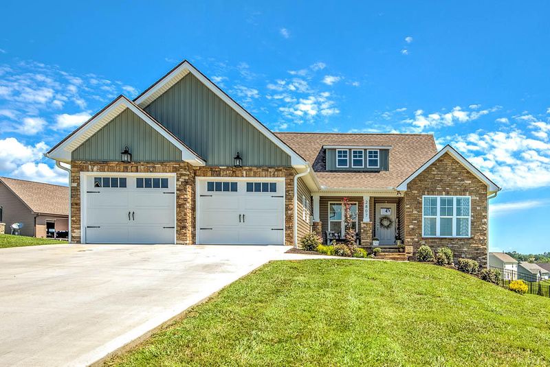 2807 Alden Glenn Ct, Sevierville, TN 37876