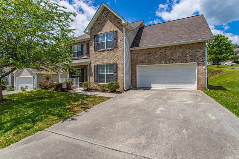 2807 Ashridge Rd, Knoxville, TN 37931