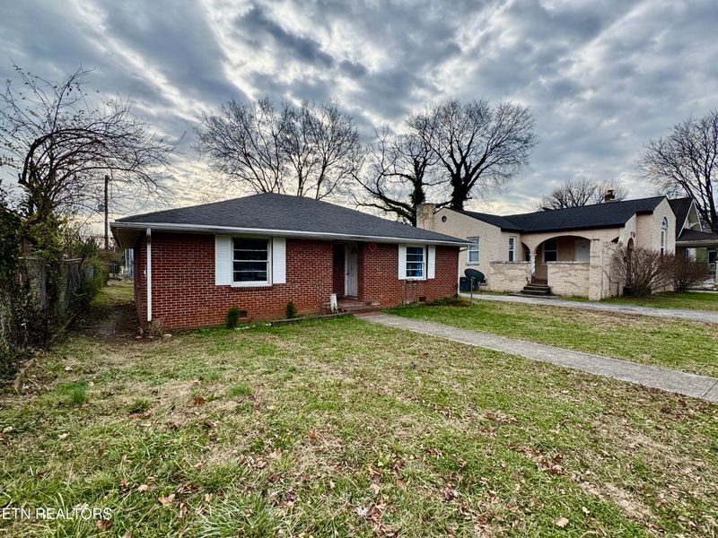 2808 E 5th Ave, Knoxville, TN 37914