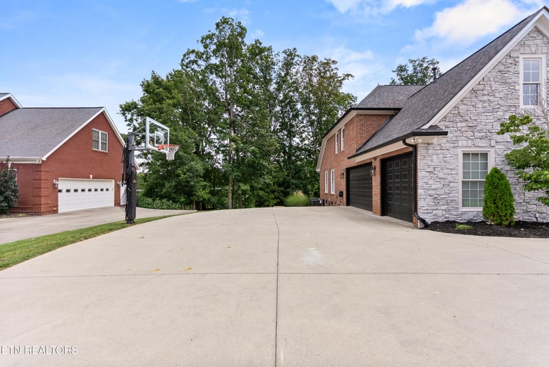 2808 Surfside Shores Ln, Knoxville, TN 37938
