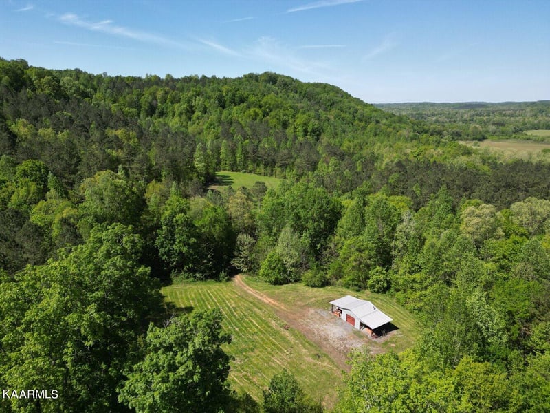 281 County Road 108, Athens, TN 37303