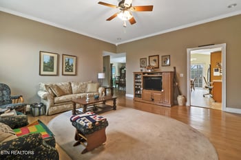 281 Hatler Rd, Crossville, TN 38555
