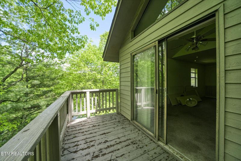 281 Moytoy Rd #204, Crab Orchard, TN 37723