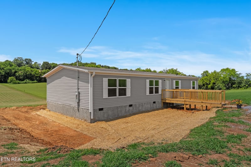 281 Thompson Rd, Madisonville, TN 37354