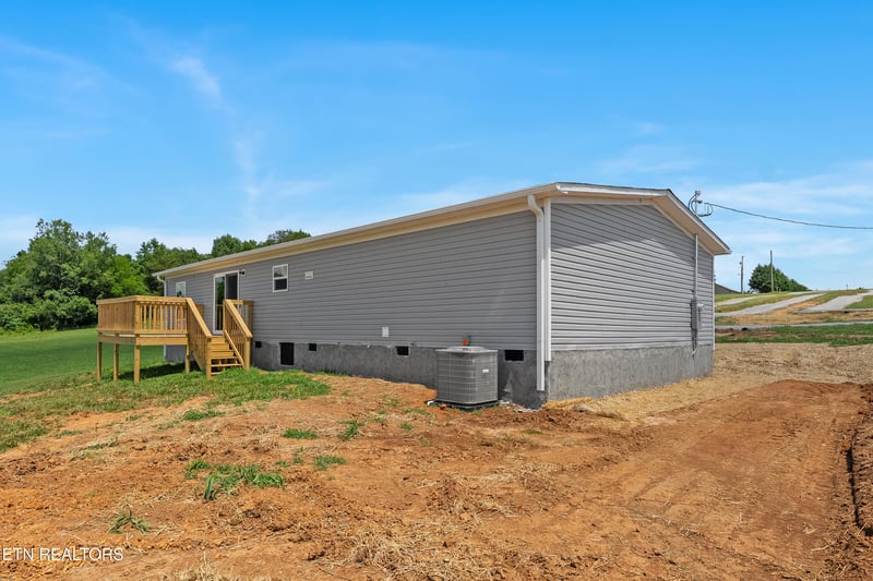 281 Thompson Rd, Madisonville, TN 37354