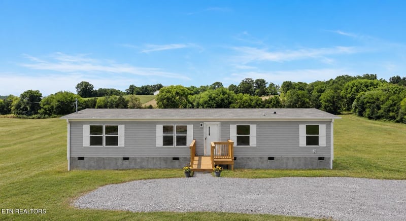 281 Thompson Rd, Madisonville, TN 37354