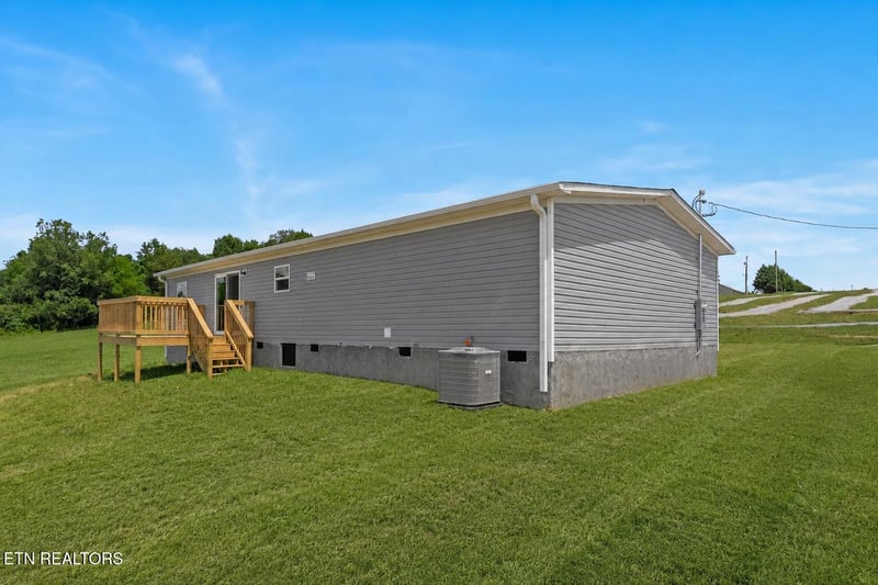 281 Thompson Rd, Madisonville, TN 37354