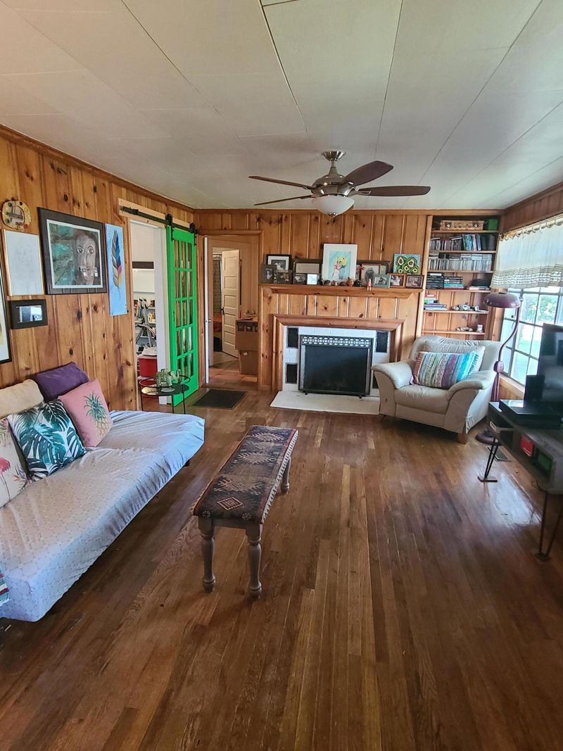 2811 Carson Ave, Knoxville, TN 37917
