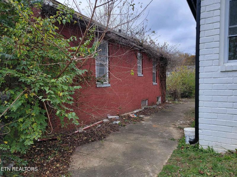 2811 E 5th Ave, Knoxville, TN 37914