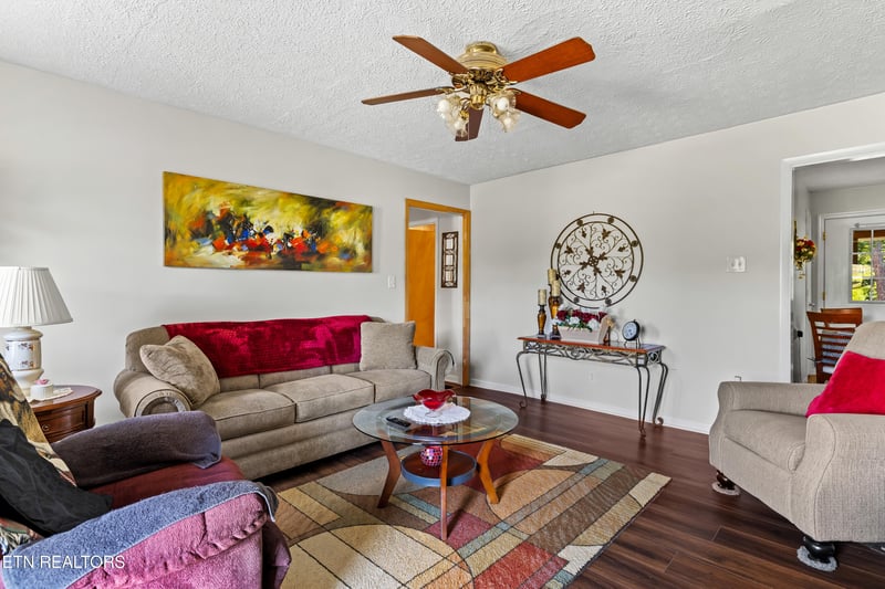 2811 Norcross Rd, Maryville, TN 37803