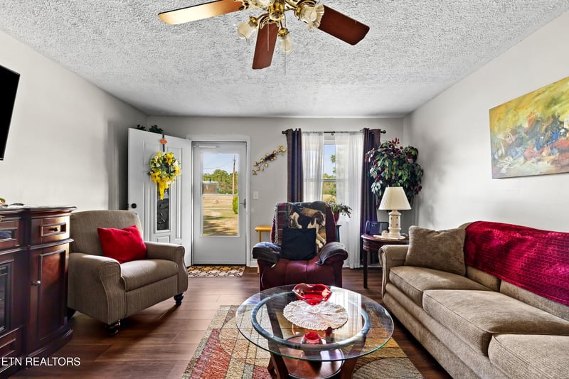 2811 Norcross Rd, Maryville, TN 37803