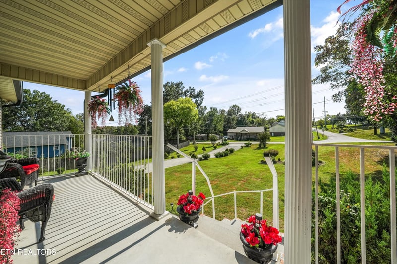 2812 Glenpark Rd, Knoxville, TN 37921