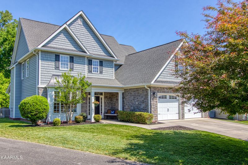2813 Macy Blair Rd, Knoxville, TN 37931