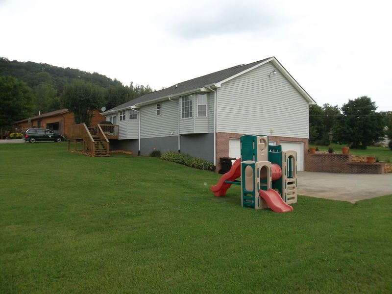 2813 Silver Creek Rd, Knoxville, TN 37924