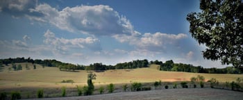2814 Rhett Butler Dr, Louisville, TN 37777