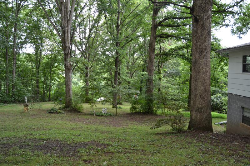 2814 Willocks Ave, Maryville, TN 37804