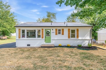 2815 London Cir, Knoxville, TN 37917