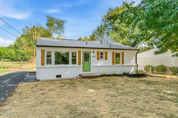 2815 London Cir, Knoxville, TN 37917