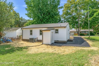 2815 London Cir, Knoxville, TN 37917