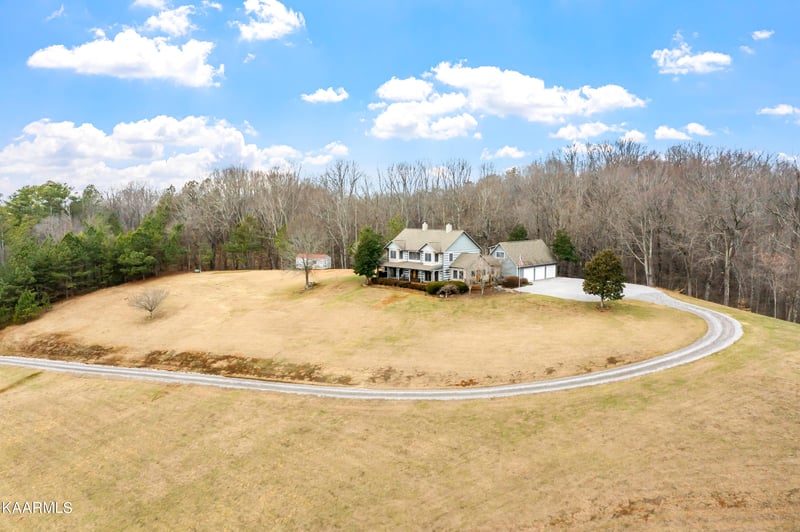 2815 Mccammon Rd, Rockford, TN 37853