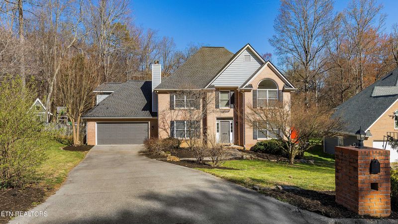 2816 Dee Peppers Dr, Knoxville, TN 37931