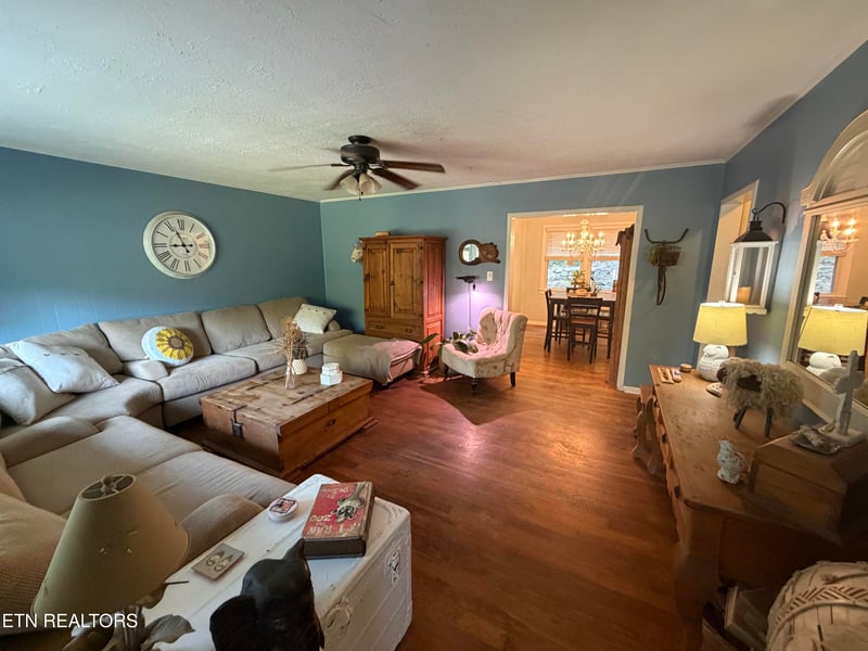 2816 Hardin Hill Rd, Knoxville, TN 37917