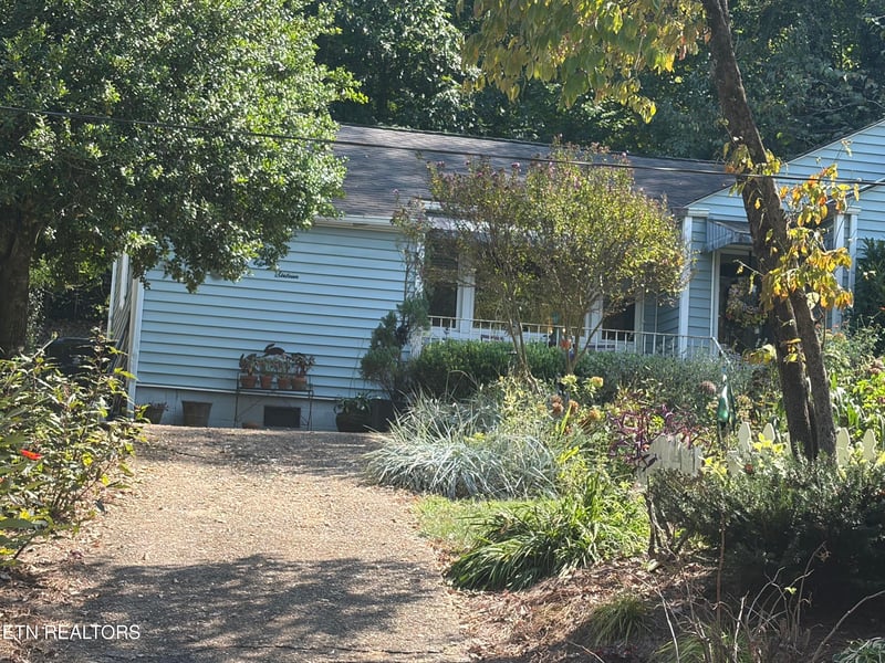 2816 Hardin Hill Rd, Knoxville, TN 37917