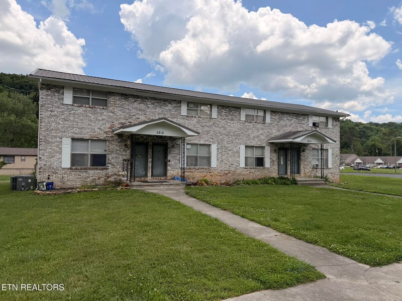 2816 NE Colt Dr, Knoxville, TN 37918
