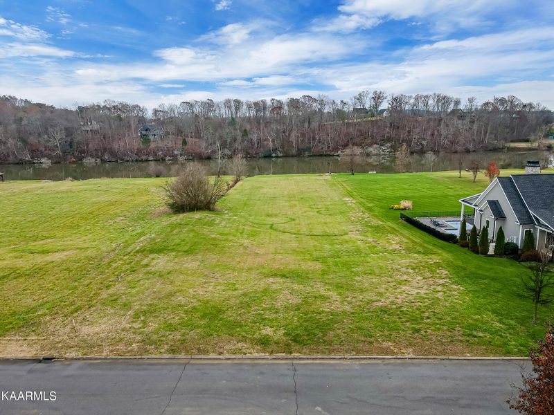 2816 River Island Blvd, Kodak, TN 37764