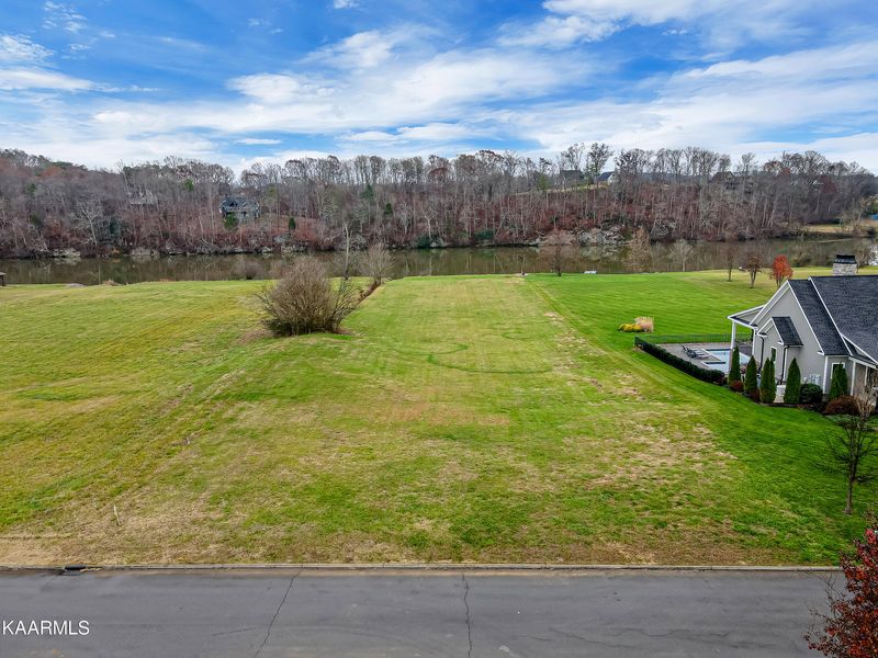 2816 River Island Blvd, Kodak, TN 37764