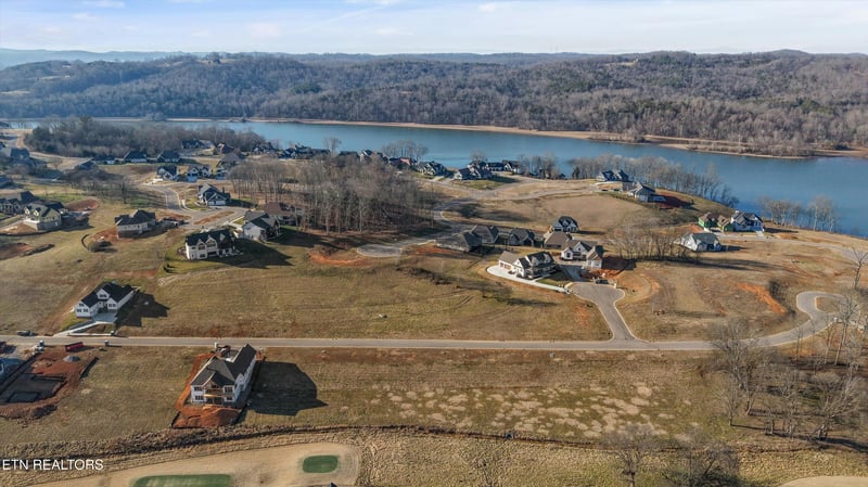 2817 Chestnut Ln, Loudon, TN 37774