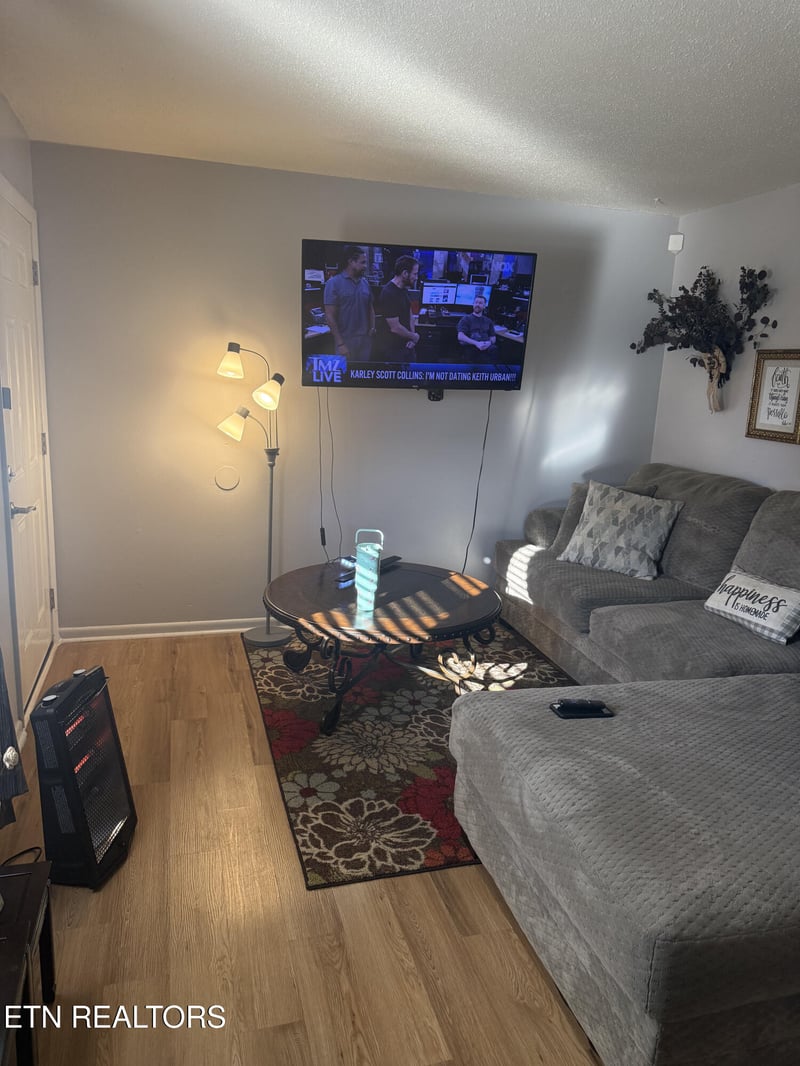 2818 Dayton St, Knoxville, TN 37921