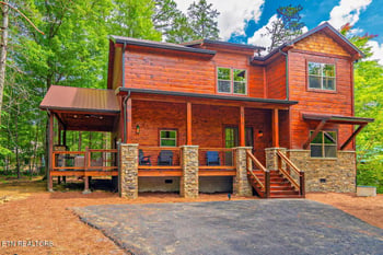 2818 Ridge Creek Cir, Sevierville, TN 37876
