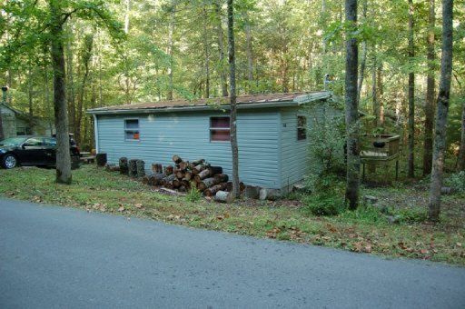 2818 River Rd, Tellico Plains, TN 37385