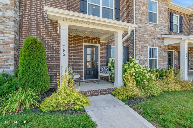282 Broadberry Ave, Oak Ridge, TN 37830