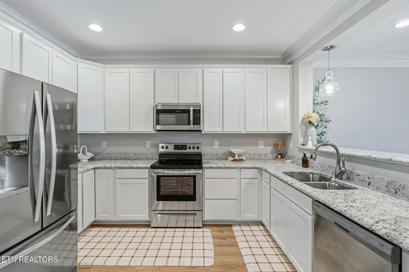 282 Broadberry Ave, Oak Ridge, TN 37830
