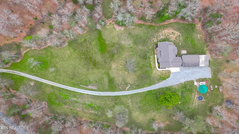 282 Bush Rd, Clinton, TN 37716