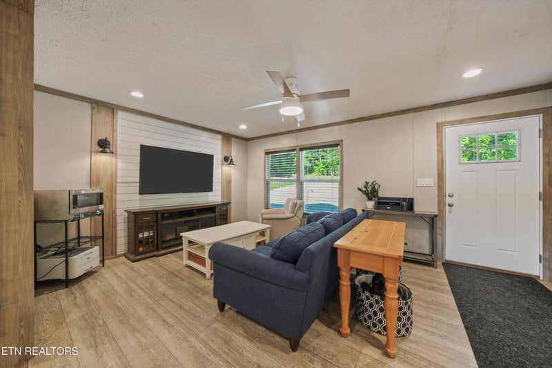 282 Lawhon Farm Rd, Loudon, TN 37774